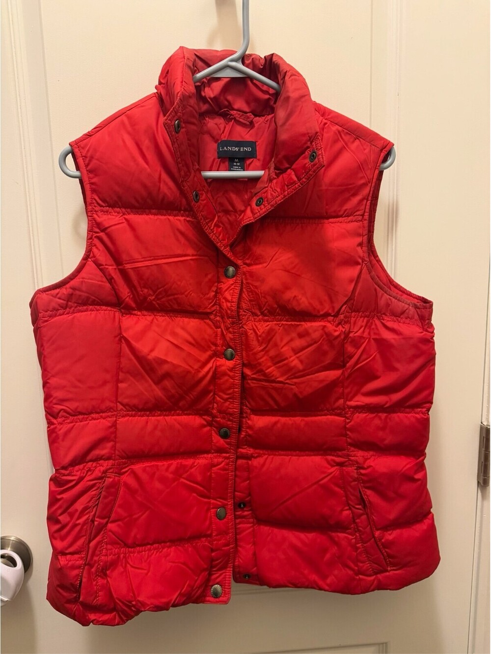 Lands' End Women’s Red Quilted Puffer Vest Sz M Down Filled Snap Ski Winter Cozy
